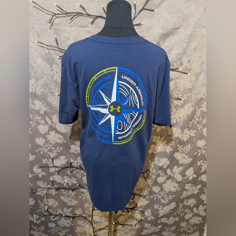 Under Armour Engineered Compass T-Shirt, Size L, EUC! - Picture 3 of 5